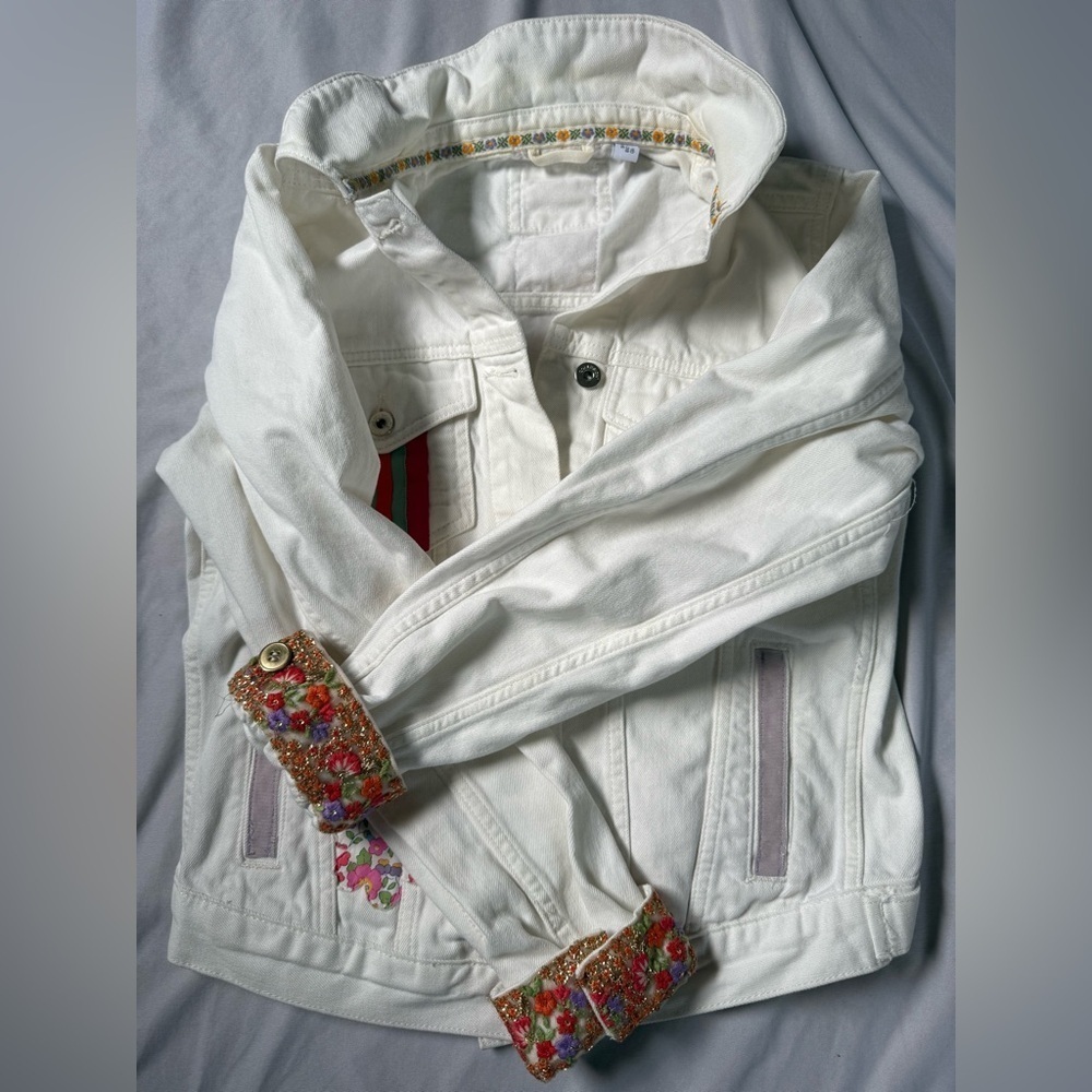 Collusion Denim Jacket Womens White Jean Embroidered Colorful OOAK Size 6 - Picture 6 of 9